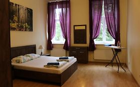 Raina Lux Apartment